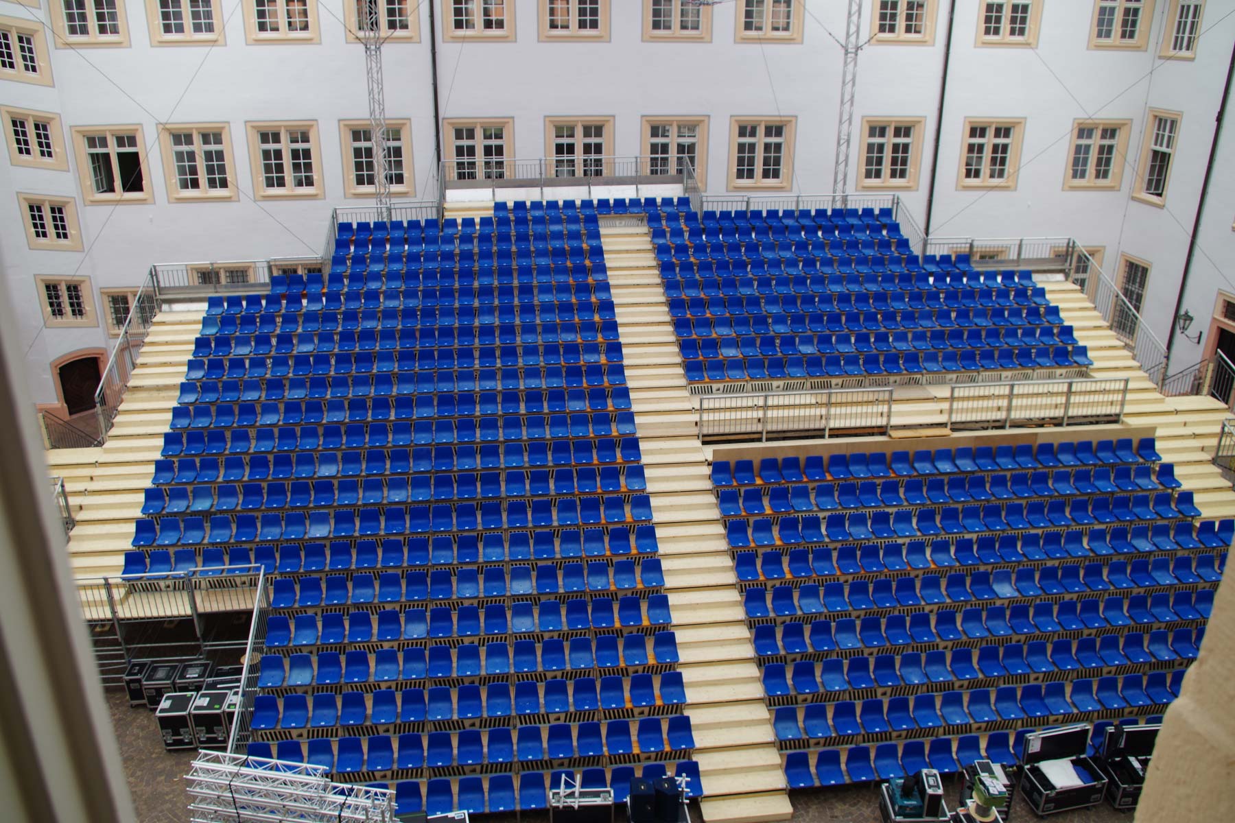 Bender Tribünen, Bühnen und Stadien für Kultur Veranstaltungen Events419